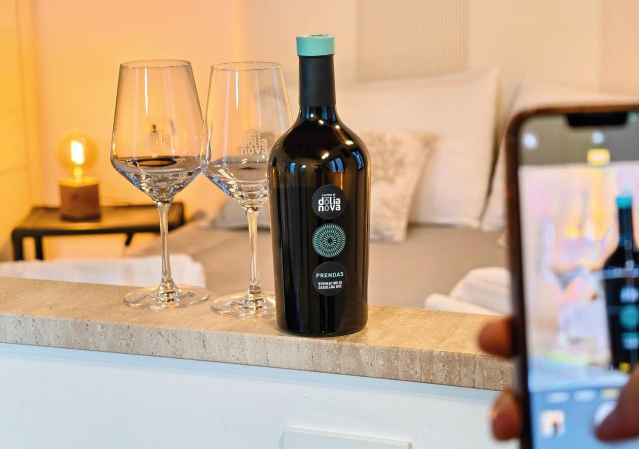 Oidu - Cagliari Suites ภายนอก รูปภาพ
